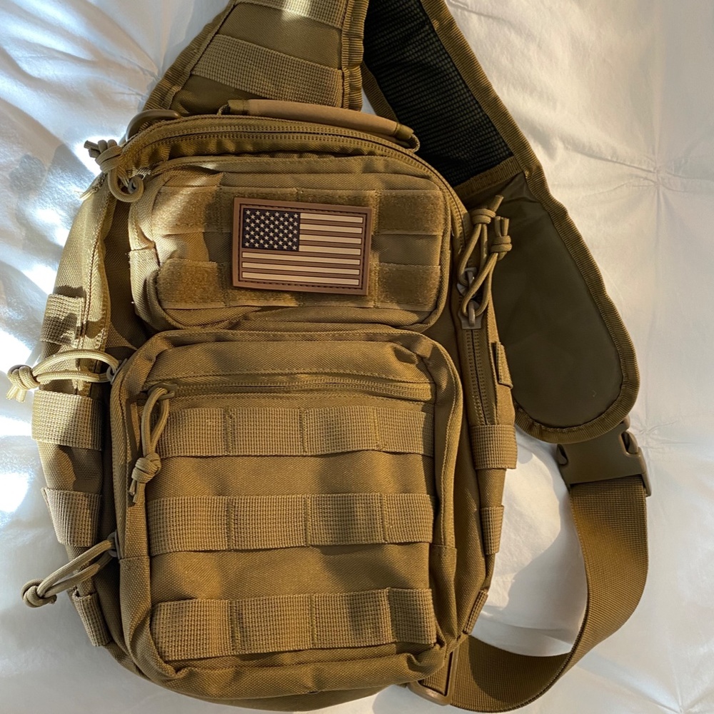 *NWOT* One Shoulder Tactical Bag